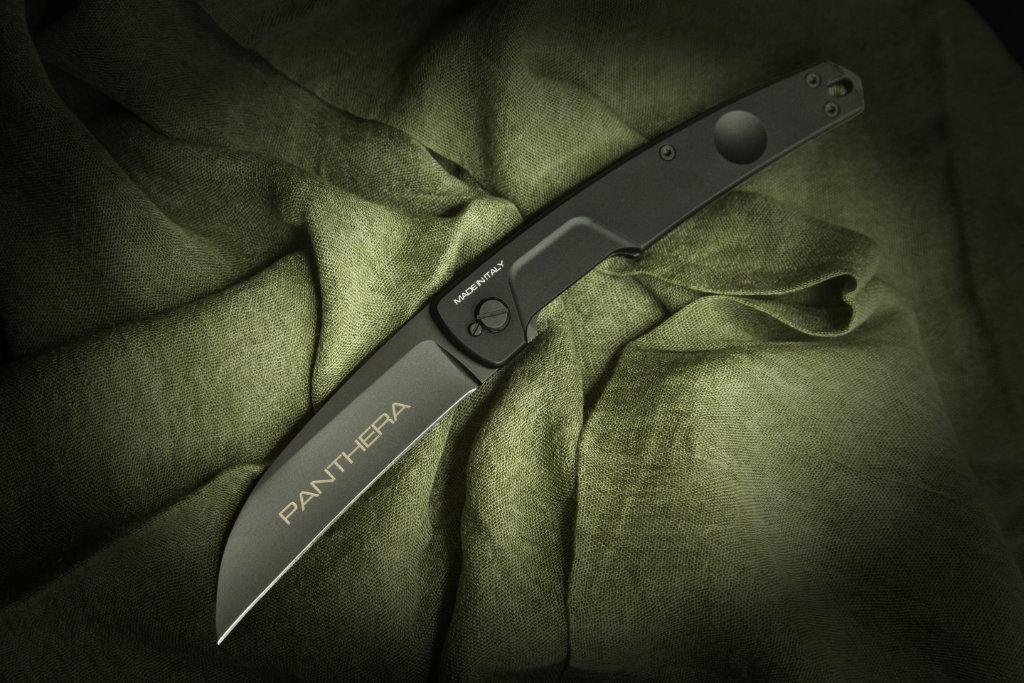 Couteau Extrema Ratio Panthera Black